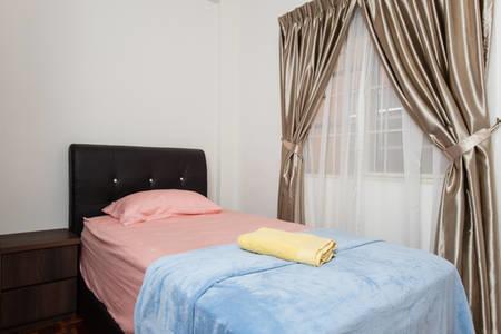 Rusnoor Homestay Bukit Jelutong Shah Alam Exterior foto